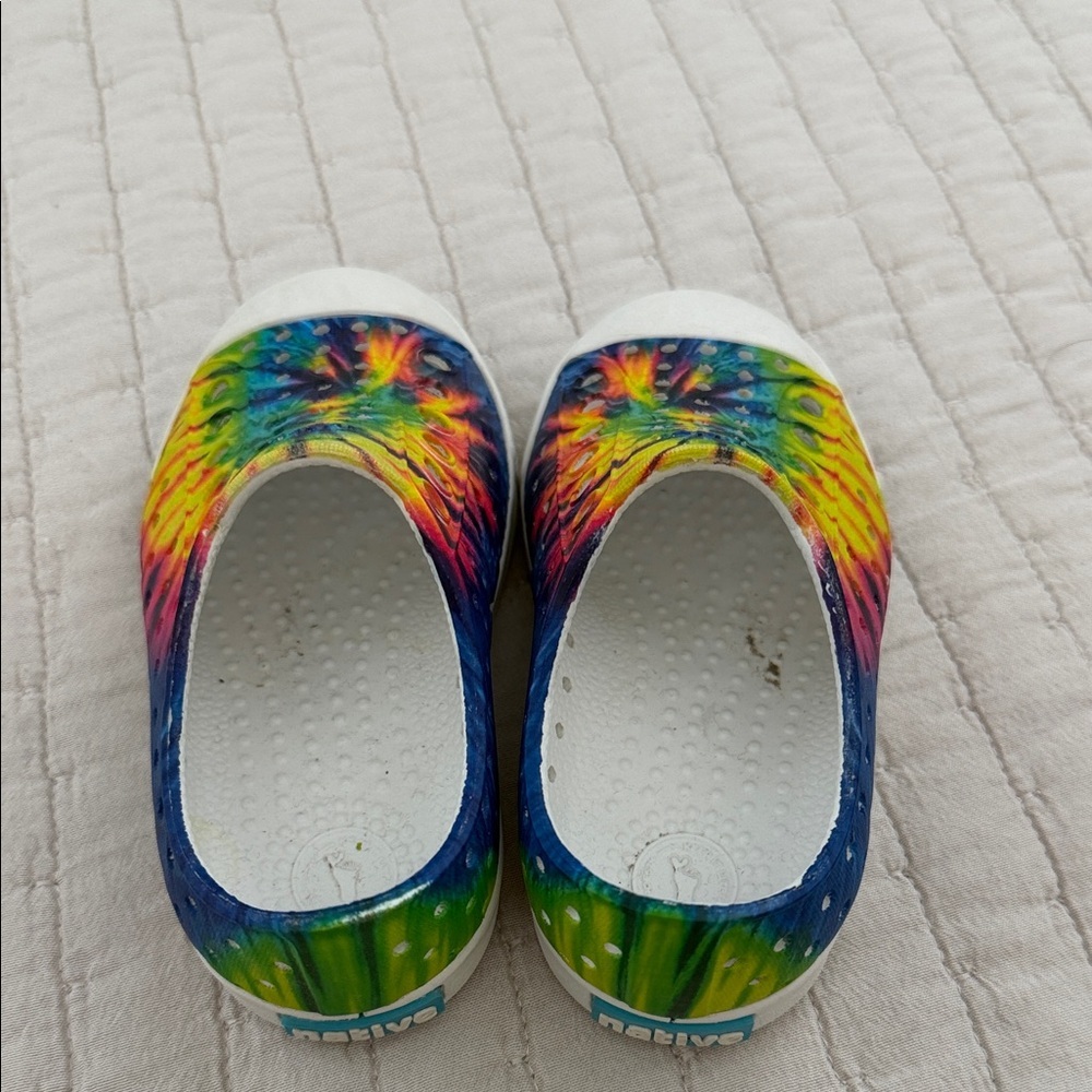 Native Kids Tie-Dye Slip-On Sneakers - Picture 2 of 3